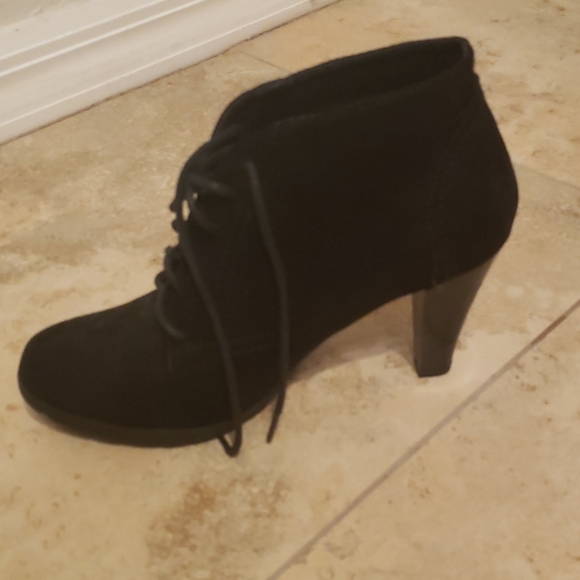 Booties - Picture 3 of 7